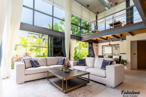 Villa in Bang Tao, Thailand 2 bedrooms № 179820 - photo 21