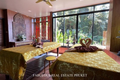 Villa in Kata, Thailand 5 bedrooms № 179821 - photo 16
