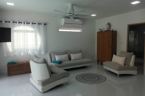 Villa in Phuket, Thailand 4 bedrooms № 164059 - photo 6
