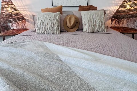 House in Ko Samui, Thailand 3 bedrooms № 157844 - photo 13