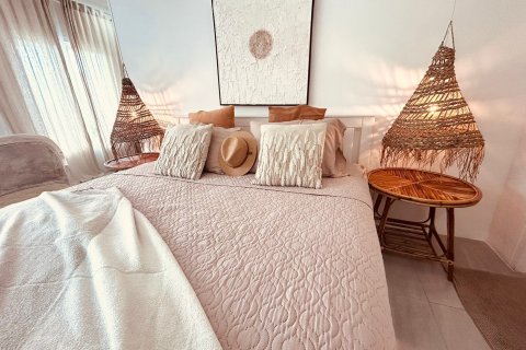 House in Ko Samui, Thailand 3 bedrooms № 157844 - photo 12