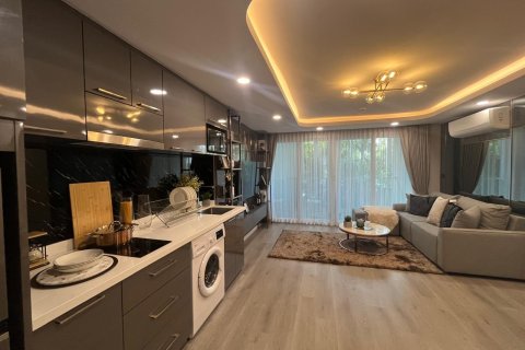 Condo in Pattaya, Thailand, 2 bedrooms  № 157848 - photo 2