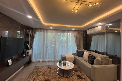 Condo in Pattaya, Thailand, 2 bedrooms  № 157848