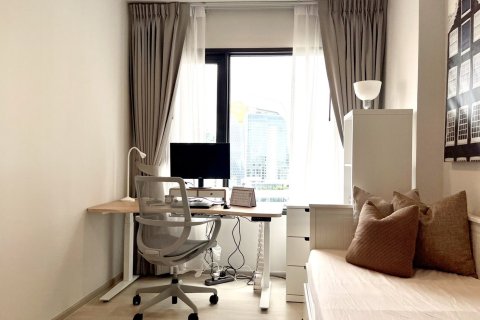 Кондоминиум с 2 спальнями в Патхум Ване, Бангкок, Таиланд № 171944 - фото 10