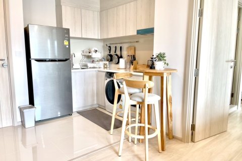 Кондоминиум с 2 спальнями в Патхум Ване, Бангкок, Таиланд № 171944 - фото 5