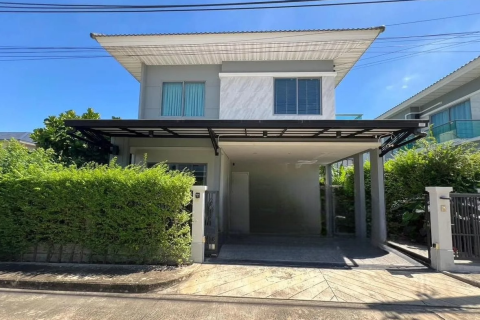 House in Lat Krabang, Bangkok, Thailand 4 bedrooms № 171940 - photo 1