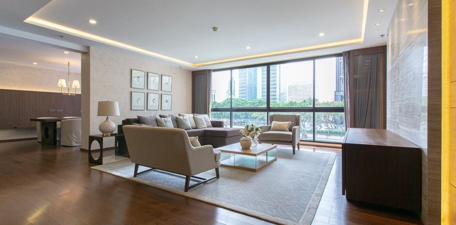 Кондоминиум с 4 спальнями в Сатхоне, Бангкок, Таиланд № 171946