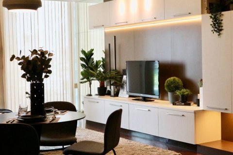 Condo in Bangkok, Thailand, 2 bedrooms  № 181006 - photo 14