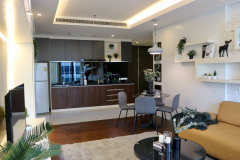 Condo in Bangkok, Thailand, 2 bedrooms  № 181006 - photo 6