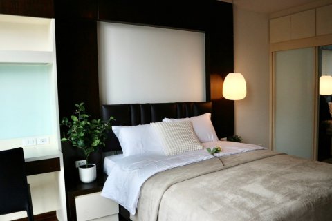 Condo in Bangkok, Thailand, 2 bedrooms  № 181006 - photo 20
