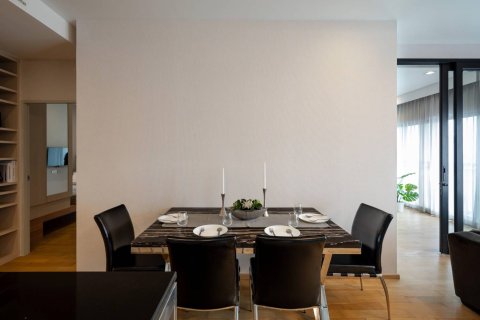 Condo in Bangkok, Thailand, 2 bedrooms  № 181003 - photo 10