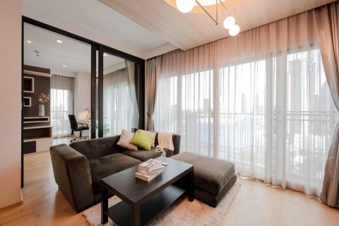 Condo in Bangkok, Thailand, 2 bedrooms  № 181003 - photo 2