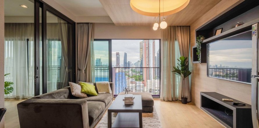 Condo in Bangkok, Thailand, 2 bedrooms  № 181003
