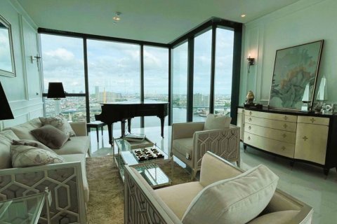 Condo in Bangkok, Thailand, 4 bedrooms  № 181009
