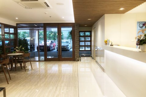 Condo in Bangkok, Thailand, 2 bedrooms  № 181008 - photo 13