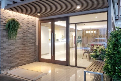 Condo in Bangkok, Thailand, 2 bedrooms  № 181008 - photo 10