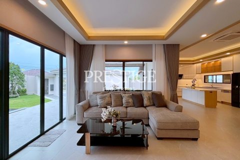 บ้านในพัทยา, ประเทศไทย 5 ห้องนอน № 198023 - รูปถ่าย 5