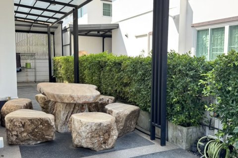 Maison à Nakhon Ratchasima, Thaïlande 4 chambres № 161697 - photo 10