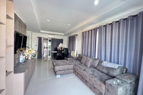 Maison à Nakhon Ratchasima, Thaïlande 4 chambres № 161697 - photo 9