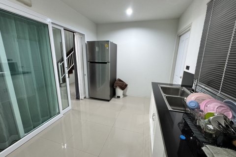Maison à Nakhon Ratchasima, Thaïlande 4 chambres № 161697 - photo 6