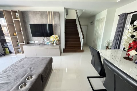 Maison à Nakhon Ratchasima, Thaïlande 4 chambres № 161697 - photo 8