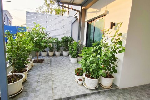 Maison à Pathum Thani, Thaïlande 4 chambres № 161692 - photo 11