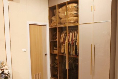 Maison à Pathum Thani, Thaïlande 4 chambres № 161692 - photo 7