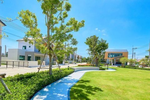 Maison à Pathum Thani, Thaïlande 4 chambres № 161692 - photo 15