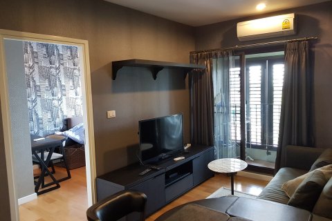 Condo à Khlong Toei, Bangkok, Thaïlande, 1 chambre  № 200506 - photo 7