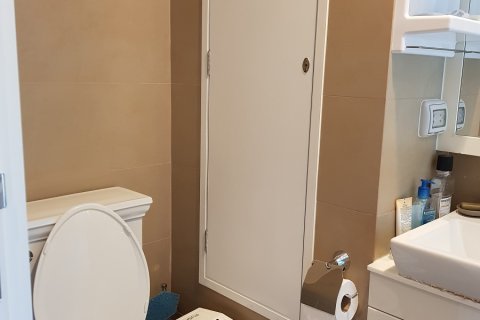 Condo à Khlong Toei, Bangkok, Thaïlande, 1 chambre  № 200506 - photo 11