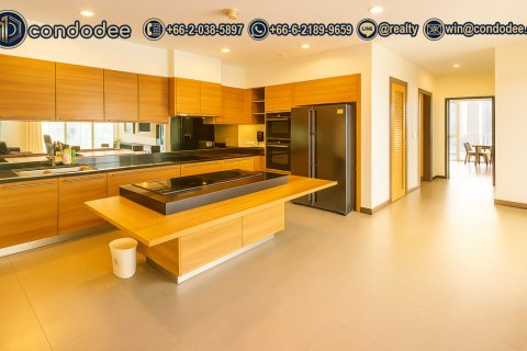 Condo à Watthana, Bangkok, Thaïlande, 4 chambres  № 200505 - photo 2