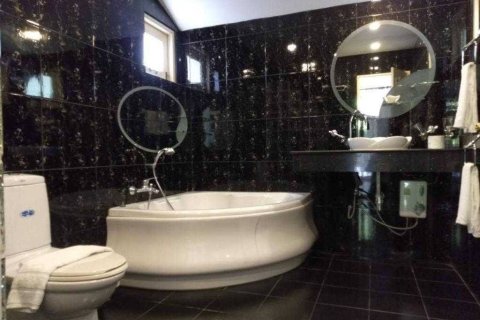 Villa in Pattaya, Thailand 7 bedrooms № 149979 - photo 5