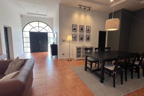 Дом в Паттайе, Таиланд с 5 спальнями  № 160433 - фото 7