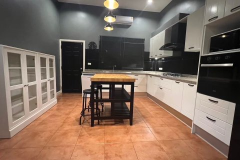 Дом в Паттайе, Таиланд с 5 спальнями  № 160433 - фото 12