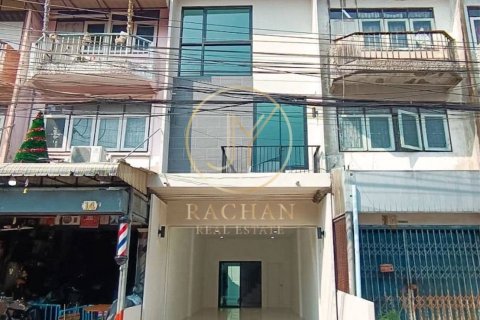 Townhouse à Nonthaburi, Thaïlande 3 chambres № 160434