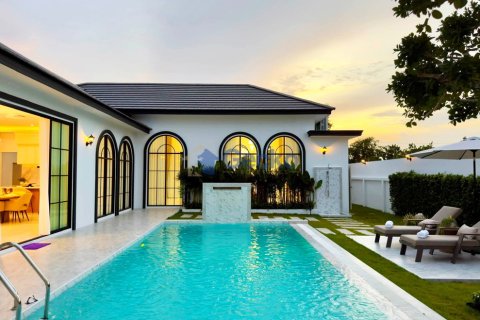 บ้านในพัทยา, ประเทศไทย 4 ห้องนอน № 202398 - รูปถ่าย 2