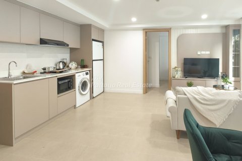 Condo in Pattaya, Thailand, 2 bedrooms  № 198805 - photo 3