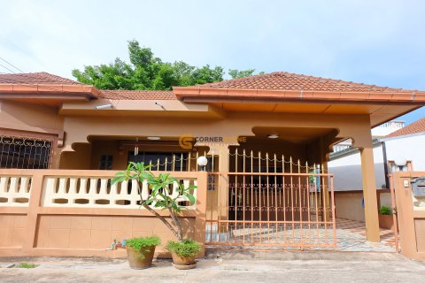 Studio in Pattaya, Thailand № 198802