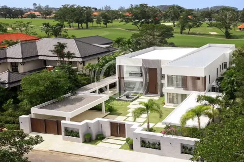 Villa in Bang Tao, Thailand 5 bedrooms № 190604