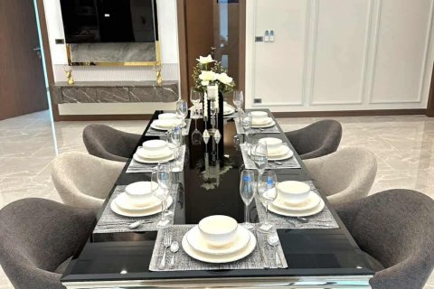 Villa in Pattaya, Thailand 4 bedrooms № 137107 - photo 15