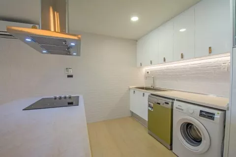 Кондоминиум с 3 спальнями в Ваттхане, Бангкок, Таиланд № 137108 - фото 2