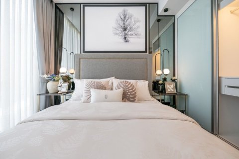 Condo in Watthana, Bangkok, Thailand, 3 bedrooms  № 160896 - photo 7