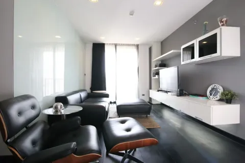Condo in Watthana, Bangkok, Thailand, 2 bedrooms  № 160894 - photo 1