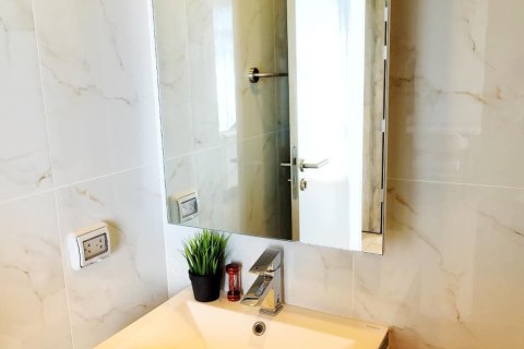 Studio dans le Condo à Bangkok, Thaïlande № 160895 - photo 9