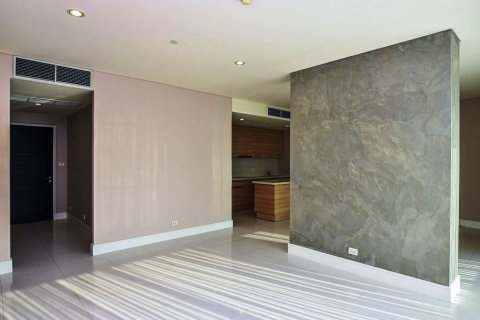 Condo in Khlong Toei, Bangkok, Thailand, 3 bedrooms  № 160890