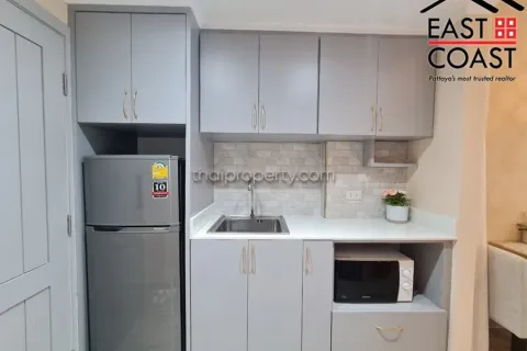Estudio en el condominio en Jomtien Beach, Pattaya, Tailandia № 212258 - foto 2