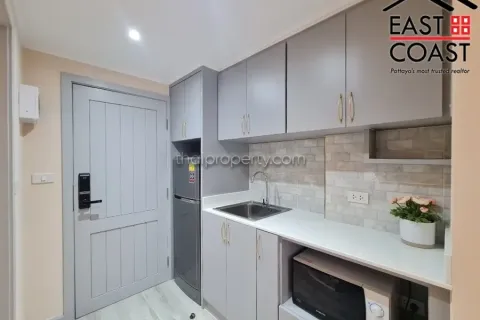 Estudio en el condominio en Jomtien Beach, Pattaya, Tailandia № 212258 - foto 3