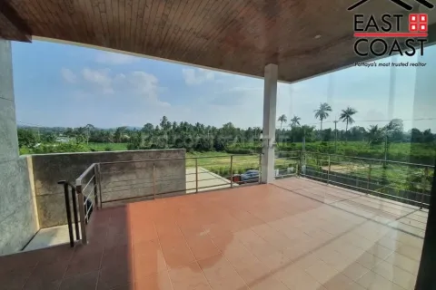 Casa de 3 dormitorios en Pattaya, Tailandia № 212255 - foto 14