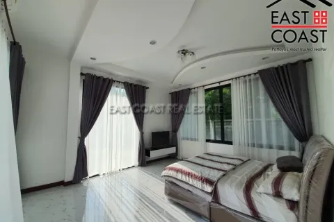 Casa de 3 dormitorios en Pattaya, Tailandia № 212255 - foto 8