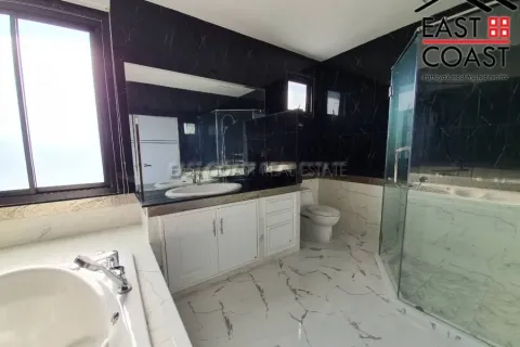 Casa de 3 dormitorios en Pattaya, Tailandia № 212255 - foto 15